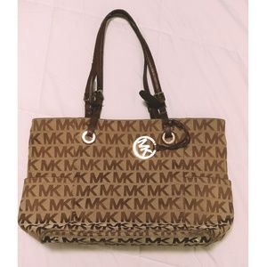 Michael Kors #tote #handbag #shoulderbag #bag